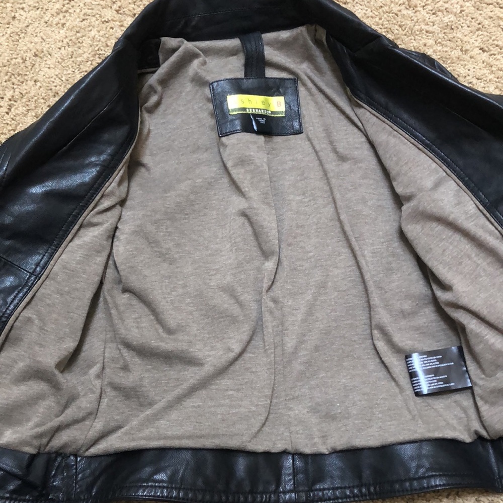 Ashley B - Bernardo leather jacket. - Picture 4 of 11
